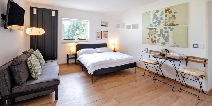 Pobyt v Peci pod Sněžkou až pre 6 osôb: raňajky, fľaša vína aj sauna