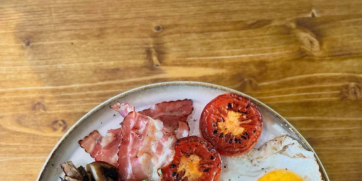 Do zoo aj na Ještěd: pobyt v hoteli a hosteli s raňajkami v pokojnej časti Liberca