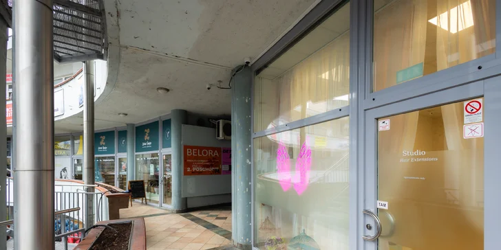 Predĺženie a zahustenie vlasov nano spojmi aj posúvanie a údržba