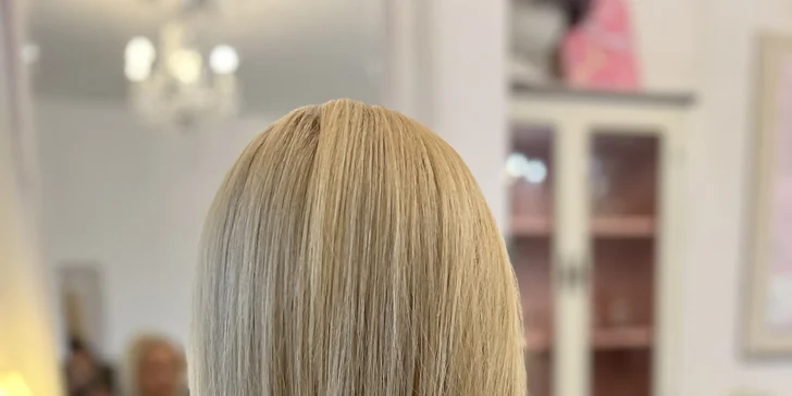 Predĺženie a zahustenie vlasov nano spojmi aj posúvanie a údržba