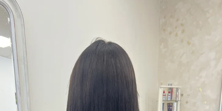 Predĺženie a zahustenie vlasov nano spojmi aj posúvanie a údržba