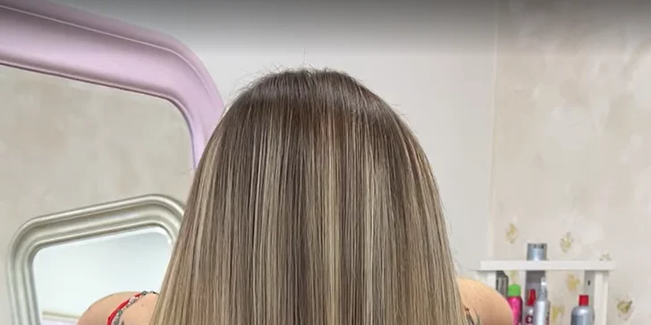 Predĺženie a zahustenie vlasov nano spojmi aj posúvanie a údržba