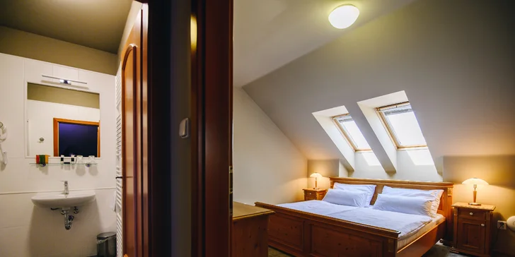 Pobyt na juhu Moravy s raňajkami, večerou aj ochutnávkou vín a syrovým tanierom