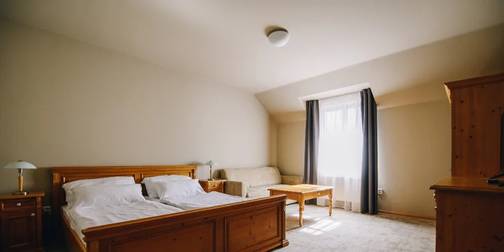 Pobyt na juhu Moravy s raňajkami, večerou aj ochutnávkou vín a syrovým tanierom