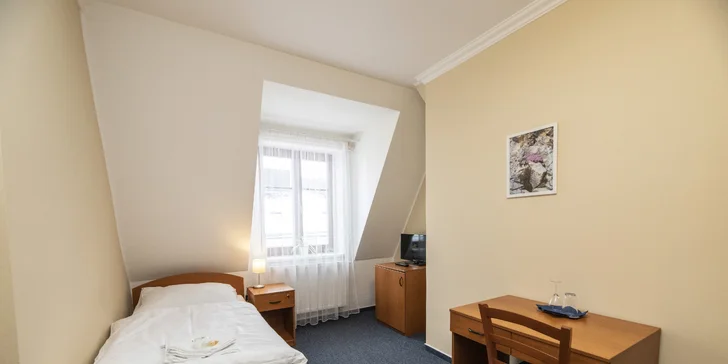 Naberte sily v Tepliciach: oddychový pobyt v kúpeľnom meste s raňajkami a sektom