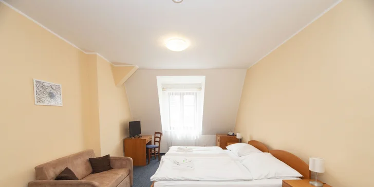 Naberte sily v Tepliciach: oddychový pobyt v kúpeľnom meste s raňajkami a sektom