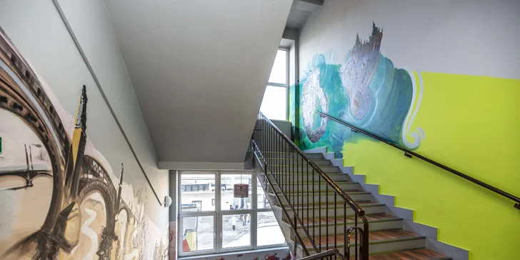 Hostel v pražských Holešoviciach, vrátane bufetových raňajok, bazéna a sauny