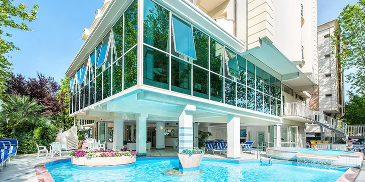Taliansky Jadran: 4* hotel neďaleko Rimini, neobmedzené wellness aj polpenzia
