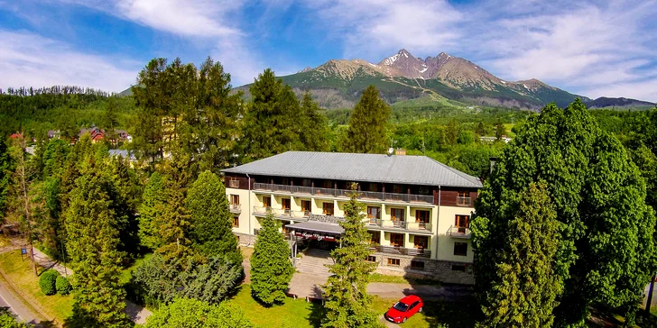Pobyt v hoteli s raňajkami aj wellness v nádhernej prírode Tatranskej Lomnice