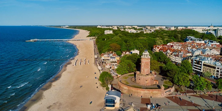 Nové apartmány pri Kolobrzegu: pláž pár krokov, wellness a možnosť stravy