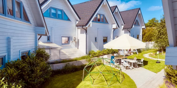 Rodinná dovolenka pri Balte v mestečku Rewal: moderné domčeky s plne vybavenou kuchyňou, 500 m od pláže