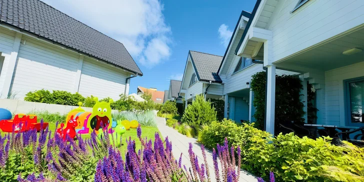 Rodinná dovolenka pri Balte v mestečku Rewal: moderné domčeky s plne vybavenou kuchyňou, 500 m od pláže