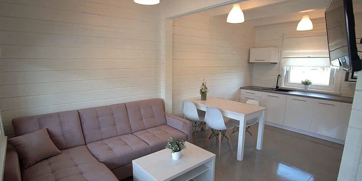 Rodinná dovolenka pri Baltiku: dvojposchodové domčeky 500 metrov od pláže, bazény a vírivky