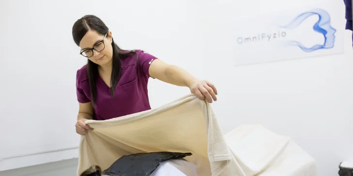 Masáže: klasická, celotelová aj kombinácia s rašelinovým zábalom či bankovaním