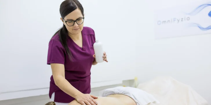 Masáže: klasická, celotelová aj kombinácia s rašelinovým zábalom či bankovaním