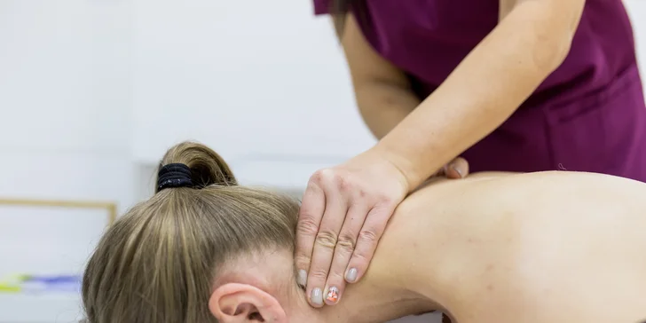 Masáže: klasická, celotelová aj kombinácia s rašelinovým zábalom či bankovaním