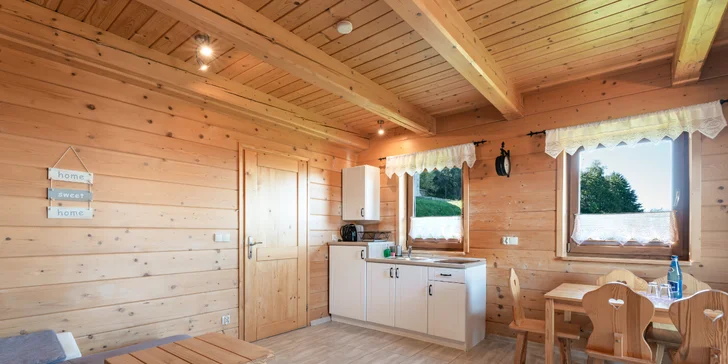 Dovolenka v poľských Beskydách: zrubové chatky s kuchynkou až pre 8 osôb