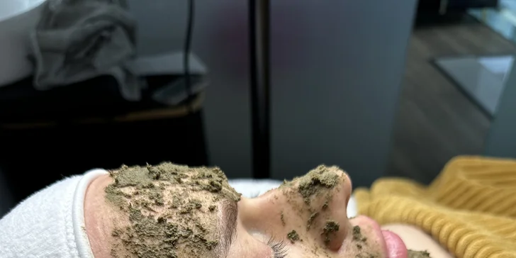 Bio-ihly z morských rias pre hladkú pleť bez akné