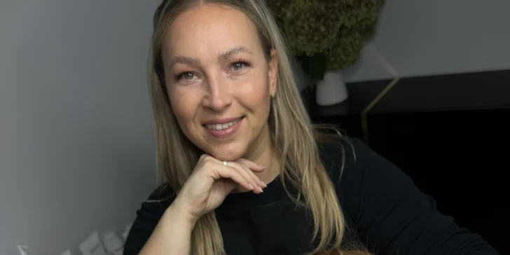 Bio-ihly z morských rias pre hladkú pleť bez akné