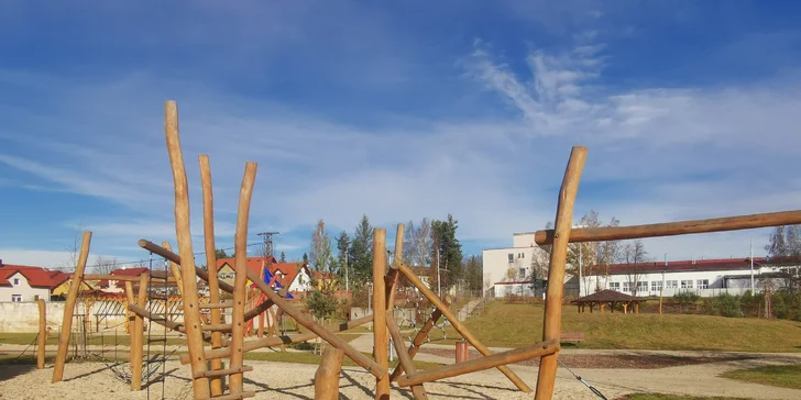 Oddych v pokojnej časti Mariánskych Lázní: pobyt s jedlom aj wellness procedúrami