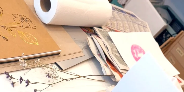 Zážitkové maľovanie obrazov: neónové alebo odtlačkami rastlín, skupinové alebo aj individuálne