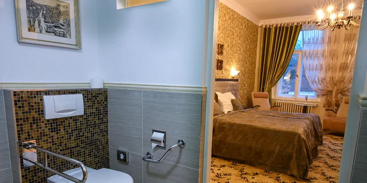 Romantika vo Varoch: fľaša prosecca na izbe, možnosť 3-chodovej večere aj raňajok do postele