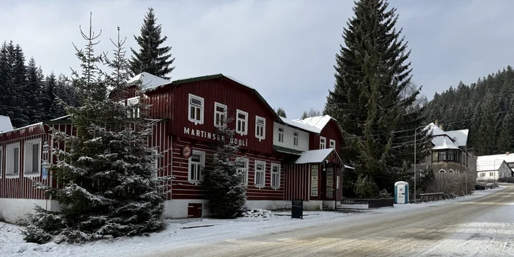 Pobyt na pomedzí Jizerských hôr a Krkonôš: raňajky alebo polpenzia, sauna aj požičanie elektrobicyklov
