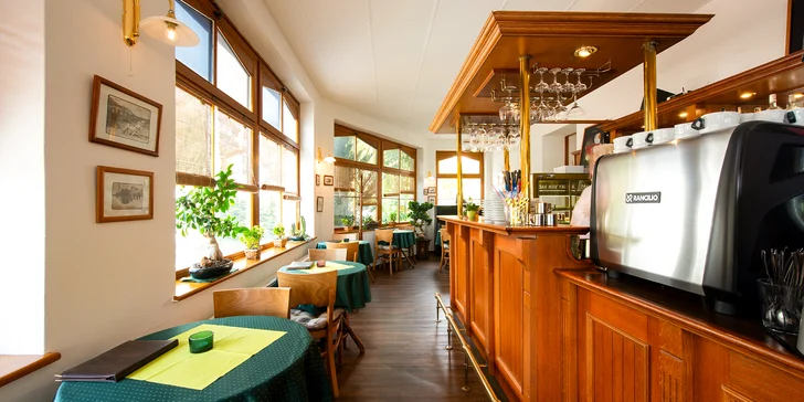 Hotel v Starom Smokovci s polpenziou a vstupom do bazéna