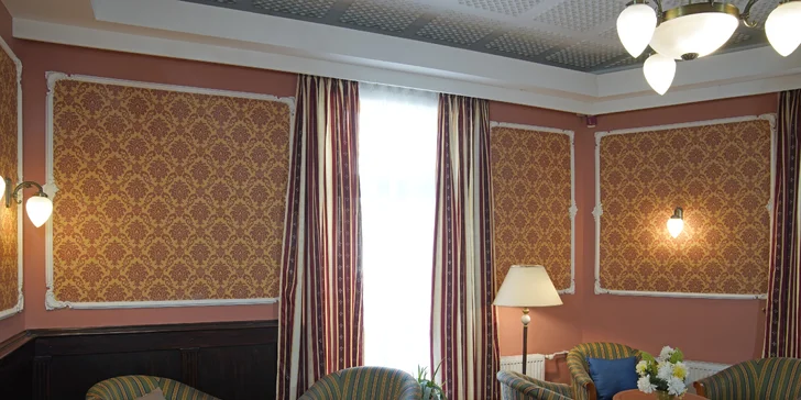Oddych v Karlových Varoch: kúpeľný hotel s raňajkami alebo polpenziou, procedúrami a saunou