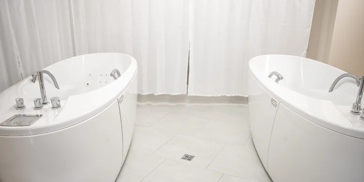 Oddych v Karlových Varoch: kúpeľný hotel s raňajkami alebo polpenziou, procedúrami a saunou