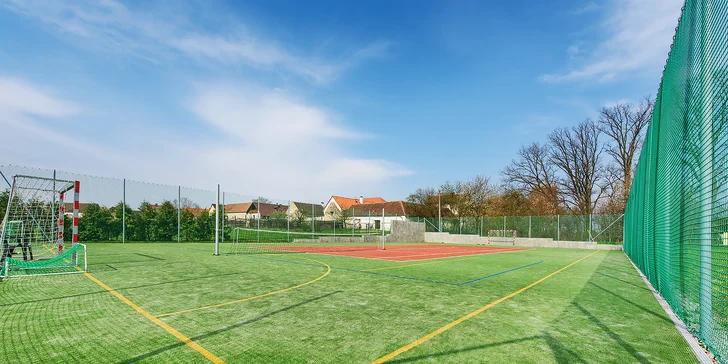 Oddych v južných Čechách: penzión s raňajkami alebo polpenziou, bazén, wellness