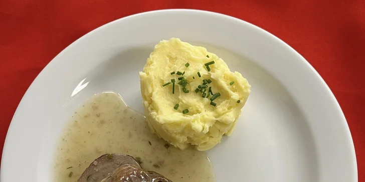 Oddych v južných Čechách: penzión s raňajkami alebo polpenziou, bazén, wellness