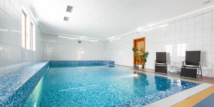 Oddych v južných Čechách: penzión s raňajkami alebo polpenziou, bazén, wellness