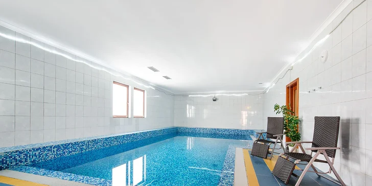 Oddych v južných Čechách: penzión s raňajkami alebo polpenziou, bazén, wellness