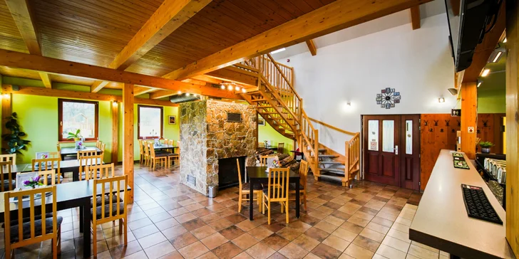 Oddych v južných Čechách: penzión s raňajkami alebo polpenziou, bazén, wellness