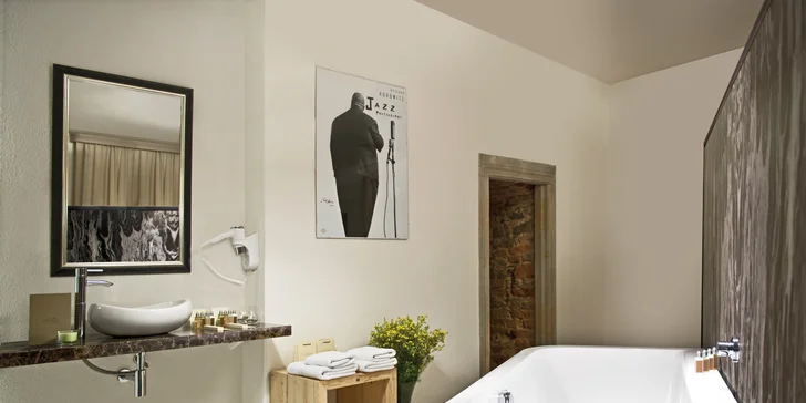 Luxusný adults only zámok s neobmedzeným vstupom do Spa by L'Occitane a raňajkami alebo polpenziou