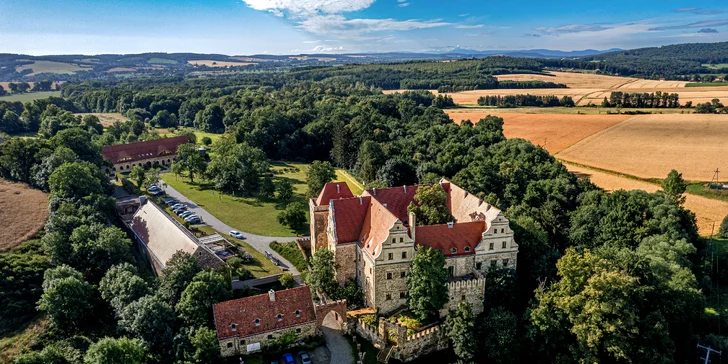 Luxusný adults only zámok s neobmedzeným vstupom do Spa by L'Occitane a raňajkami alebo polpenziou