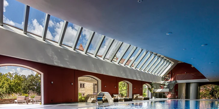 Luxusný adults only zámok s neobmedzeným vstupom do Spa by L'Occitane a raňajkami alebo polpenziou