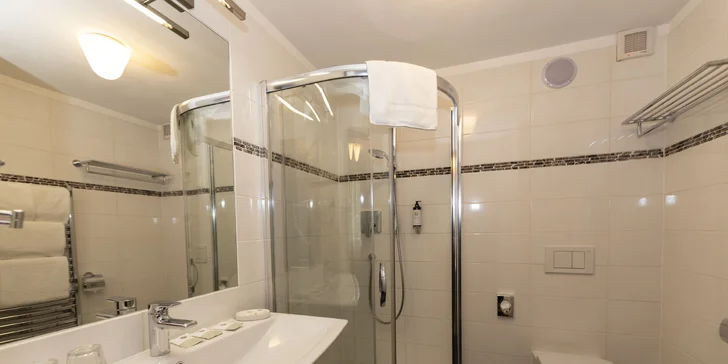 České Švajčiarsko: romantický pobyt v historickej hájovni, raňajky aj možnosť trojchodovej večere a sudu