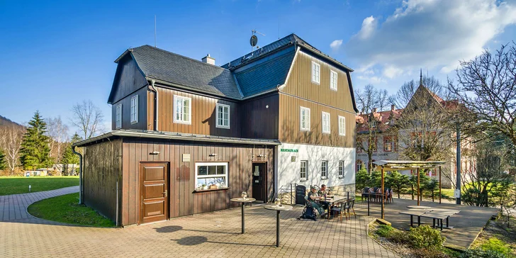 České Švajčiarsko: romantický pobyt v historickej hájovni, raňajky aj možnosť trojchodovej večere a sudu