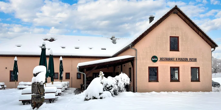 Oddych v južných Čechách: penzión s raňajkami alebo polpenziou, bazén, wellness