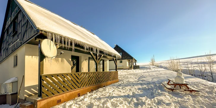 Chaty v Čistej v Krkonošiach až pre 8 osôb: zjazdovky, výlety a v lete bazén
