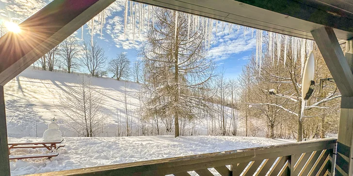 Chaty v Čistej v Krkonošiach až pre 8 osôb: zjazdovky, výlety a v lete bazén