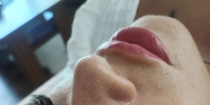 Zvodný pohľad s volume mihalnicami alebo darčeková poukážka