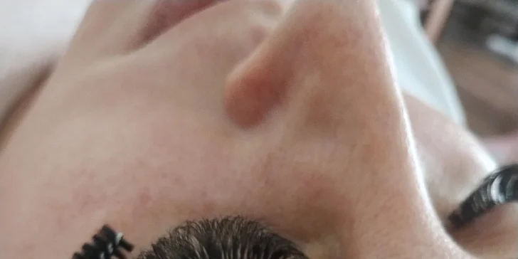 Zvodný pohľad s volume mihalnicami alebo darčeková poukážka