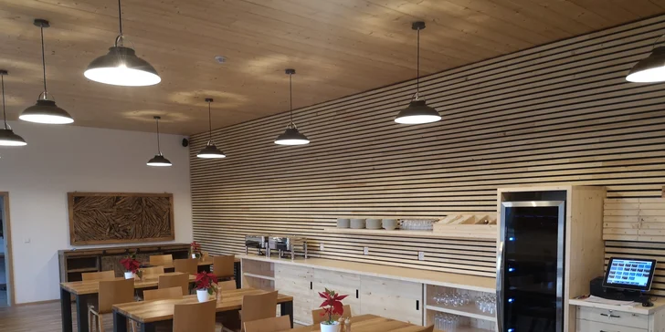 Moravský kras: nádherné ubytovanie v prírode s polpenziou aj vínom a privátnym wellness