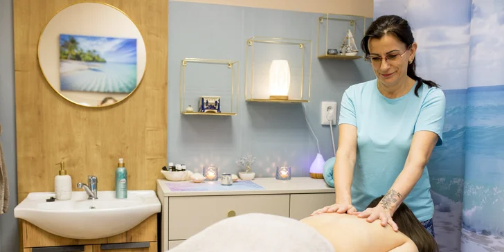 Antistresová masáž hlavy, aroma masáž, ajurvédska masáž, masáž morskými mušľami