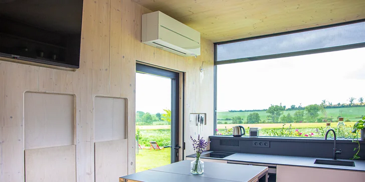 Netradičné ubytovanie v ulite: domček s premyslenými detailmi až pre 5 osôb