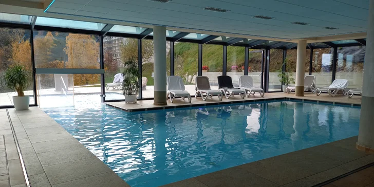 Trentinské Alpy: 3* hotel s polpenziou, neobmedzeným wellness a kartou výhod