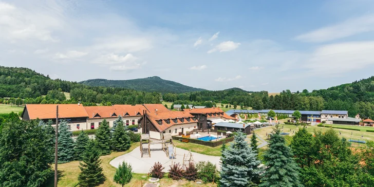 Pobyt v Lužických horách: raňajky aj fľaša prosecca a vstup do sauny